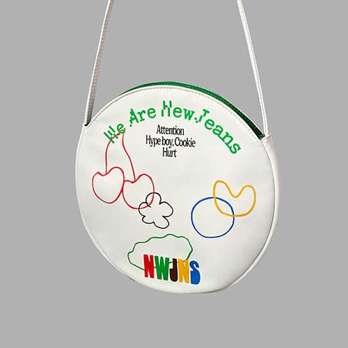 newjeans-1st-ep-new-jeans-bag-white