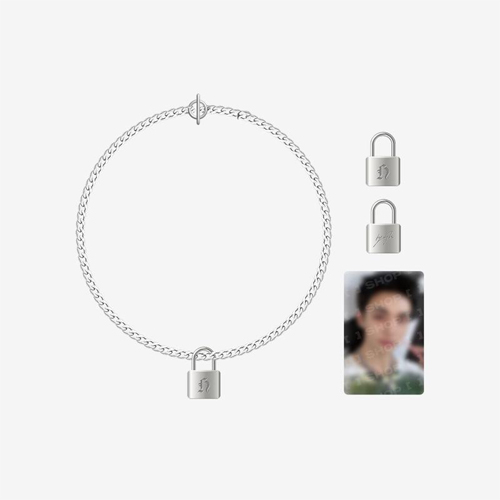 stray-kids-dominate-celebrate-necklace-by-hyunjin