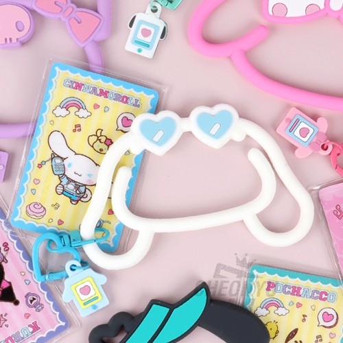 sanrio-photocard-holder-multi-ring-random sanrio-photocard-holder-multi-ring-random