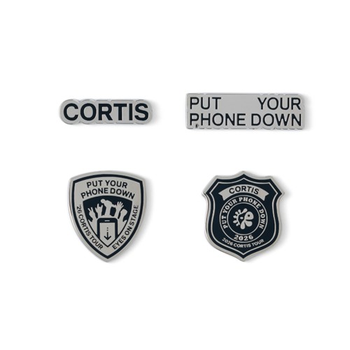 cortis-26-cortis-tour-put-your-phone-down-official-md-pypd-badge-set